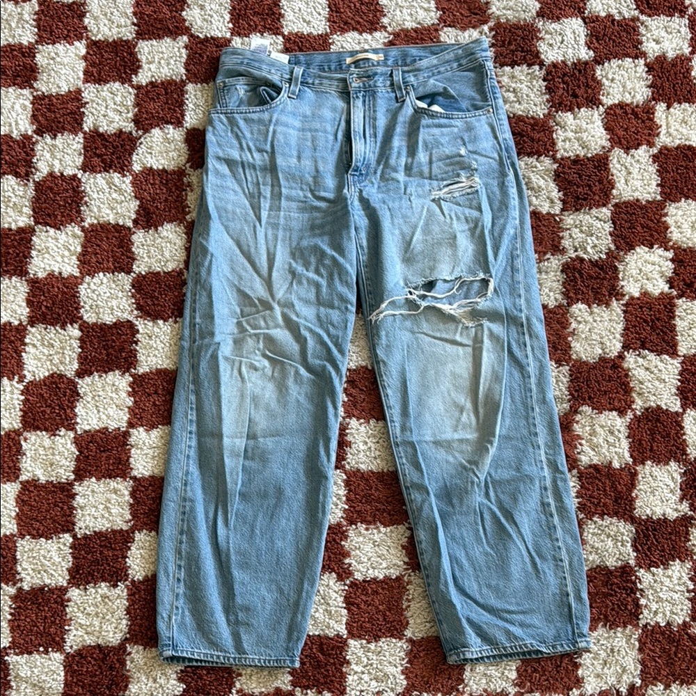 Levi’s Baggy Dad Jeans